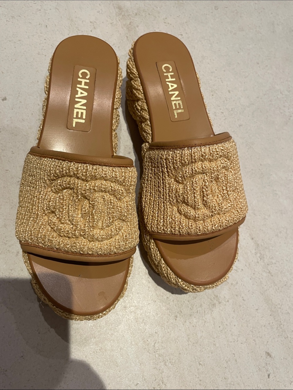 CHANEL Tan Raffia Slide Clogs with Embossed CC - Picture 3 of 9